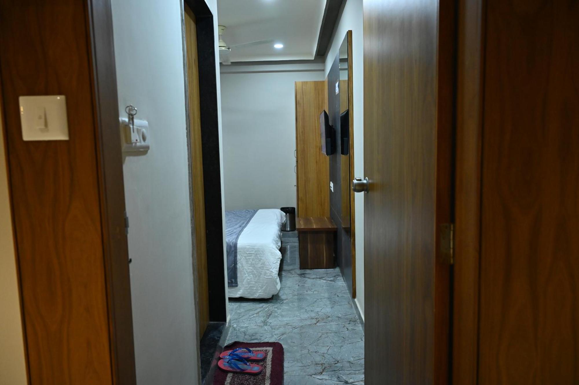 Hotel Sury Villa Ahmedabad Exterior foto